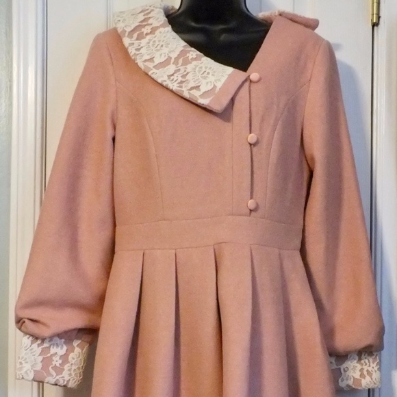 Dress V Dresses & Skirts - Dress V Blush Coat Dress Sz US6/8-EU XL